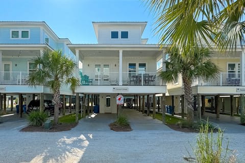 Welcome to Coconut Cottage!