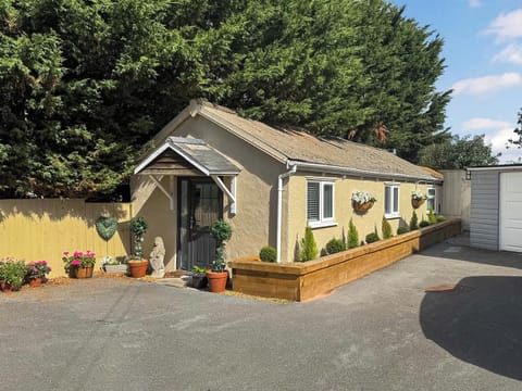 Exterior | Clouds Hill Lodge, Newton Abbot