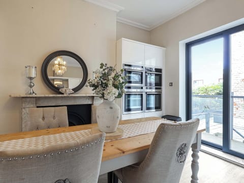 Kitchen/diner | Prep House, Cheltenham