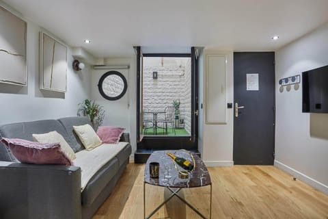 Apartment | Living area