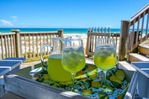 Welcome to Lemontiniville Oceanfront Topsail Beach