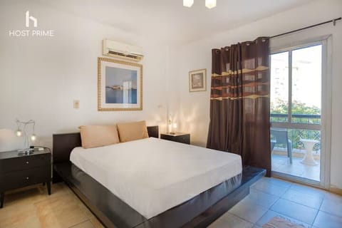 Comfort Apartment, City View | Iron/ironing board, free WiFi, wheelchair access
