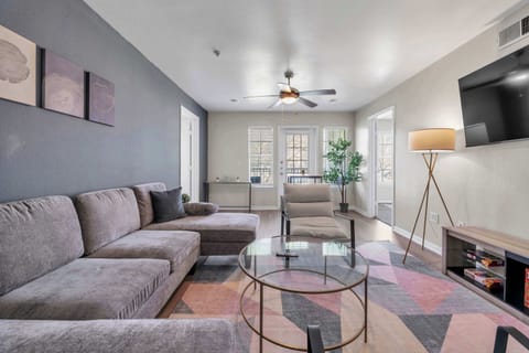 Inviting lounge area designed for relaxing evenings & casual conversation.