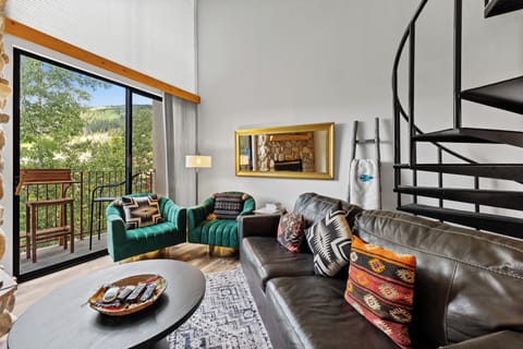 Condo (2 Bedrooms) | Property amenity