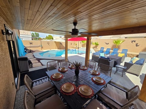 Your private Arizona oasis with FREE seasonal pool heat