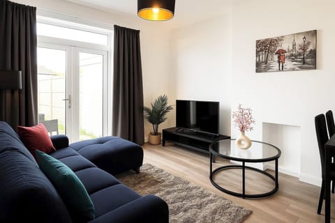 Comfortable Cosy Lounge