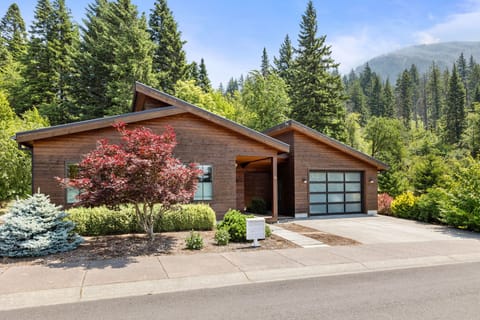 Exterior front of the mountain home.