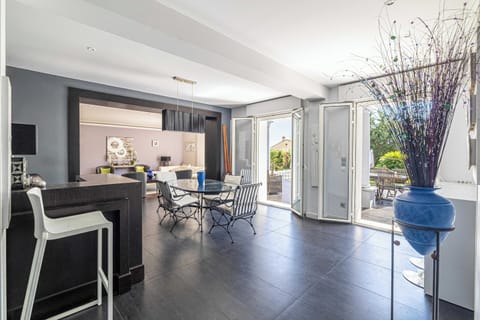 Villa | Interior