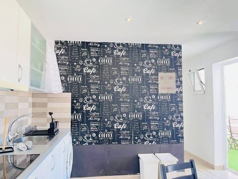 Apartment, 1 Bedroom, Smoking, Terrace | Interior
