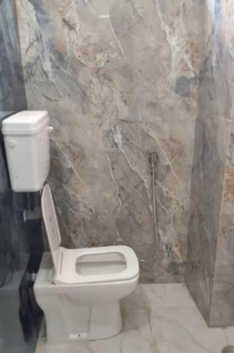 Shower, towels, soap, shampoo