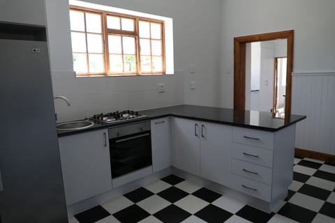 Family Apartment | Free WiFi, bed sheets