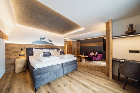 Deluxe Double Room, Balcony, Mountain View | In-room safe, desk, laptop workspace, blackout drapes