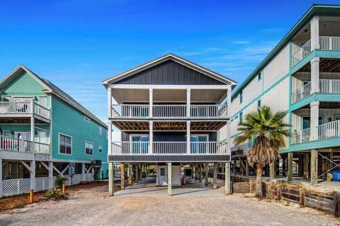 Newly renovated Gulf Shores home, steps from the beach, with pool & room for 18!