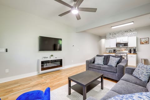 Atlanta Vacation Rental | 2BR | 1BA | 850 Sq Ft | 3 Steps to Enter