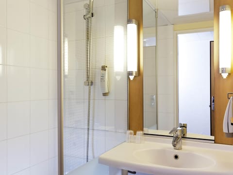 In-room safe, desk, soundproofing, iron/ironing board