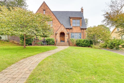 West Orange Vacation Rental | 4BR | 2.5BA | 3,000 Sq Ft | Steps to Access