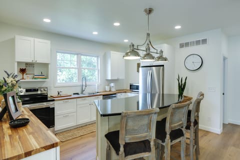 House (2 Bedrooms) | Interior