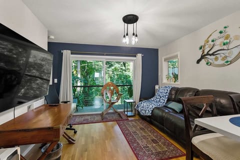 Main living area of the condo... looking out into the treetops.