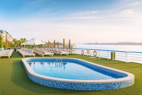 Sundeck