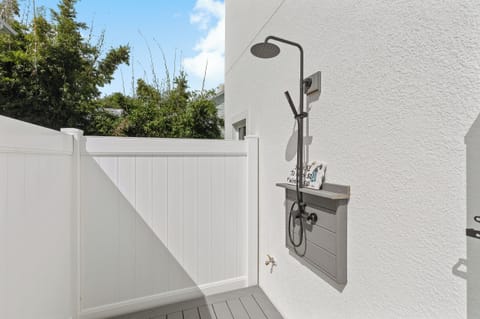 South Outdoor Shower