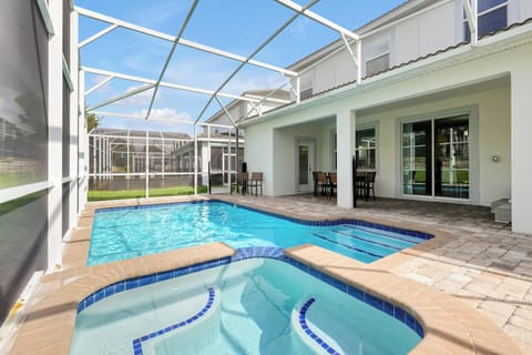 02_Pool_Area_102025