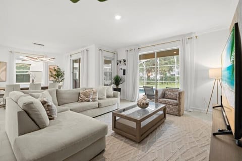 601 Sweet Birdie Street (2).jpg