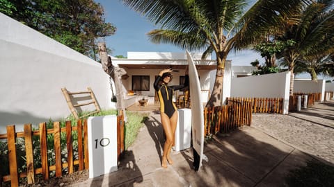 Private and fully equipped villa with 2 parking spots