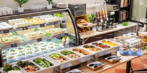 Daily buffet breakfast for a fee