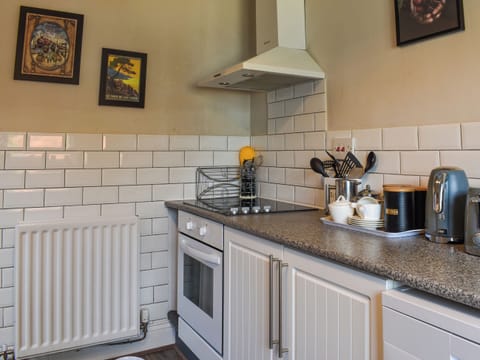 Kitchen | Beval Cottage, Abergavenny