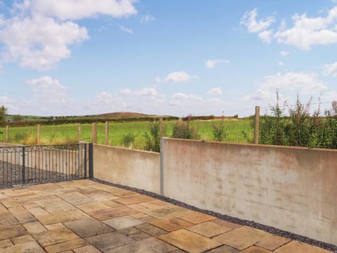 Outdoor | Rhoshill, Llanfyrnach