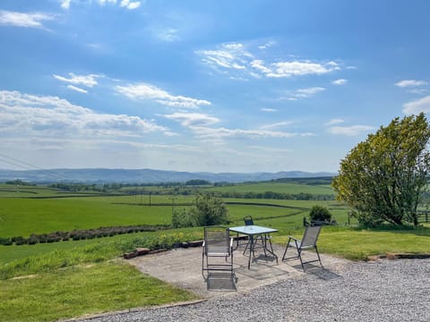 Sitting-out-area | Townhead Mill, Dumfries