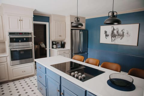 Gourmet chef or cereal enthusiast, you’ll love it here. Our kitchen has all the tools, space, and vibes you need to make mealtime part of the fun.