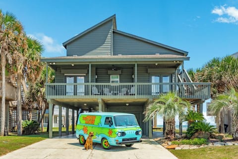 Welcome to Scooby's Beachside Bungalow 
*Mystery Van & Scooby not included (but cute)