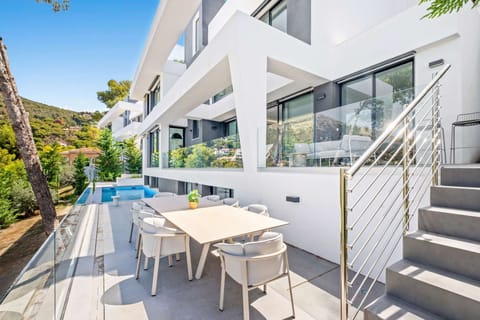 Outside view | Sitting area