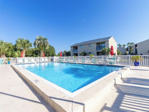 Welcome to Chateau La Mer II #704 - Community Pool