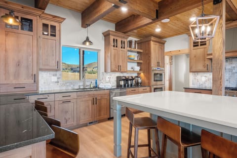 Ranch-House_Kitchen_3