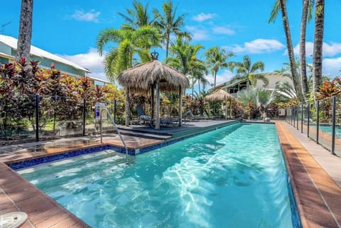 For the more active swimmers, enjoy completing your laps in the 15m pool.