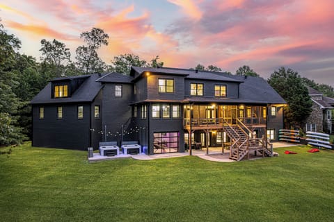 Lake house goals! Outdoor living at its finest.