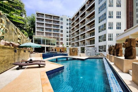 Bayshore 2 Bedroom Spacious Seaview Apartment (6653)