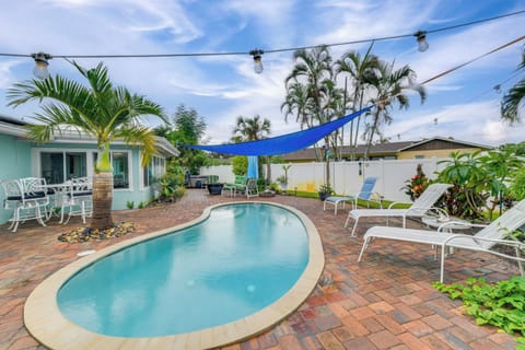 Bradenton Vacation Rental | 2BR | 2BA | 1,450 Sq Ft | 1 Step Required