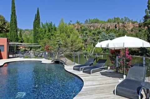 Seasonal outdoor pool, sun loungers