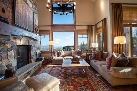 Condo, 5 Bedrooms | Living area | Smart TV