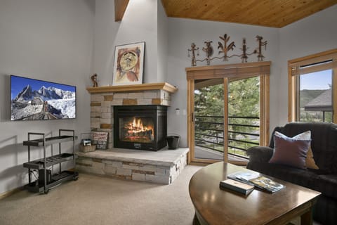 Condo, 2 Bedrooms | Living area | Smart TV