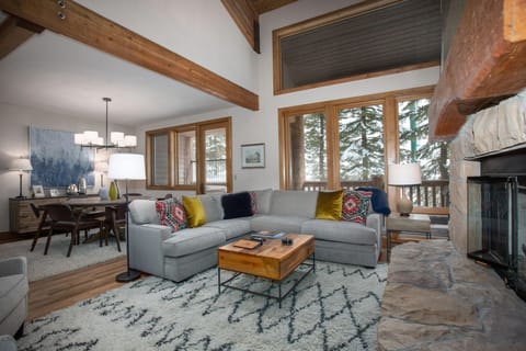 Condo, 3 Bedrooms | Living area | Smart TV