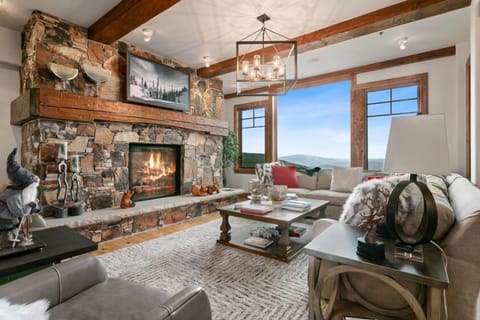 Condo, 3 Bedrooms | Living area | Smart TV