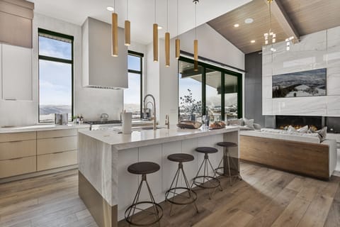 House, 5 Bedrooms | Private kitchen | Coffee/tea maker, fridge, oven, toaster