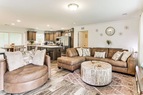 House (3 Bedrooms) | Front of property