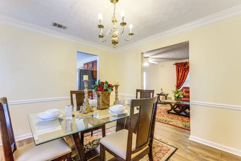 House (4 Bedrooms) | Interior