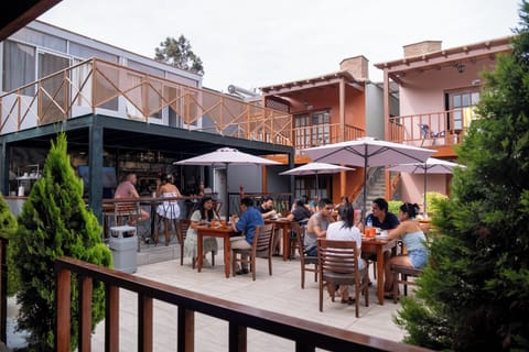 Poolside bar