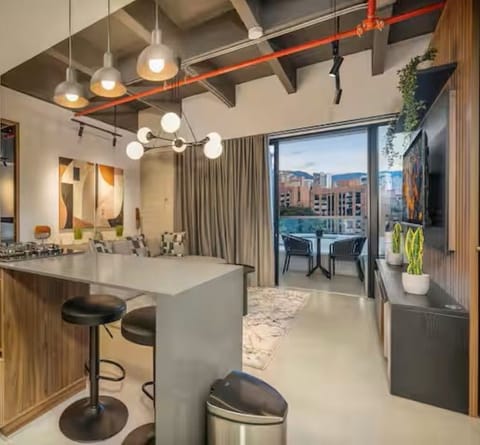 Elite Condo, 2 Bedrooms, City View | Private kitchen